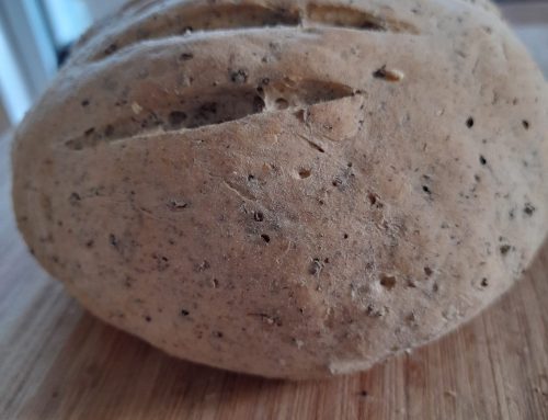 Baking bread with dock seeds